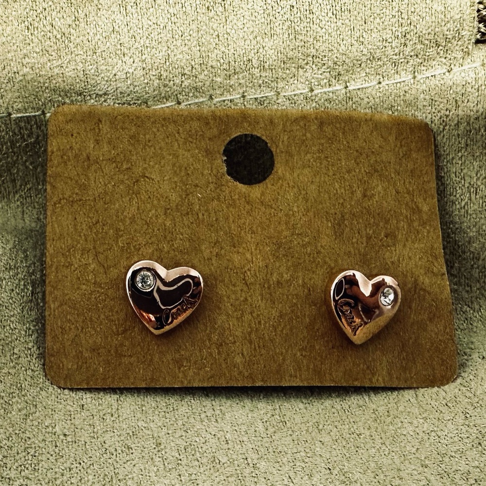 Coach Rose Gold tone Heart Stud Earrings with Crystal🩷